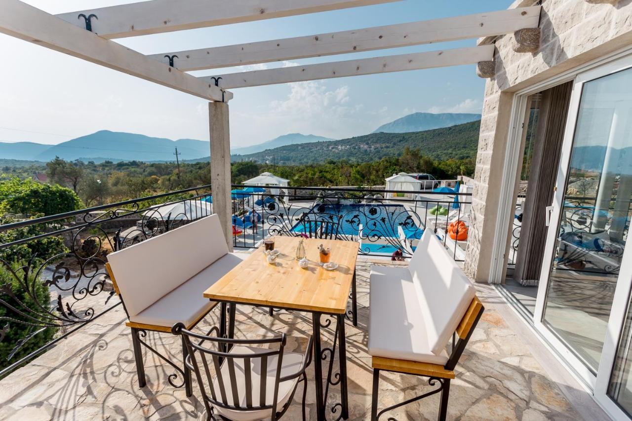 Lustica Apartments Εξωτερικό φωτογραφία