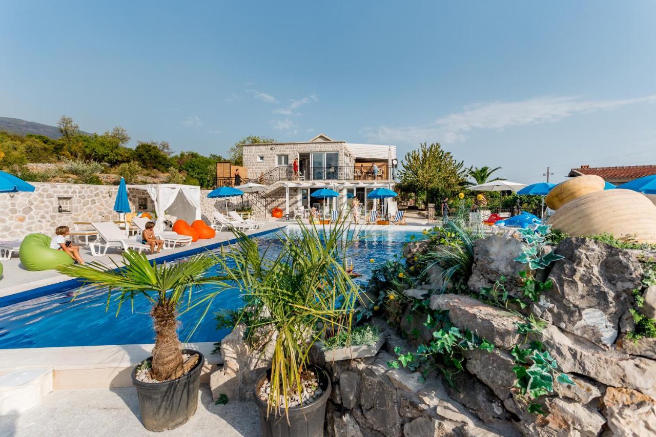 Lustica Apartments Εξωτερικό φωτογραφία