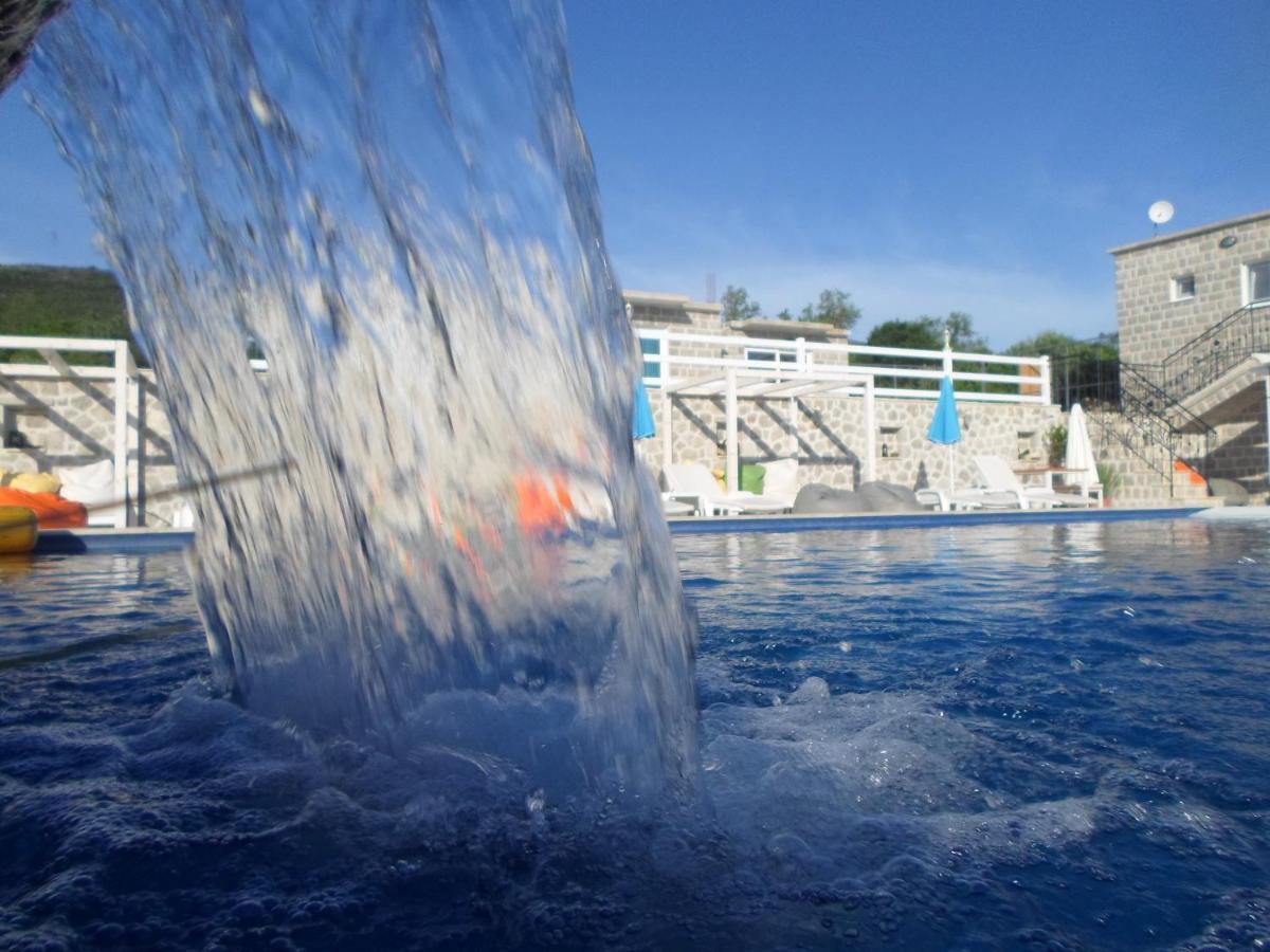 Lustica Apartments Εξωτερικό φωτογραφία